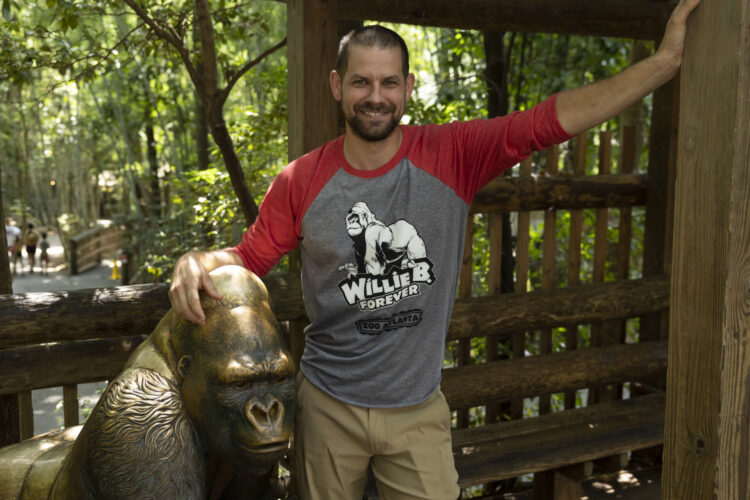 Limited-edition Willie B. T-shirt! - Zoo Atlanta